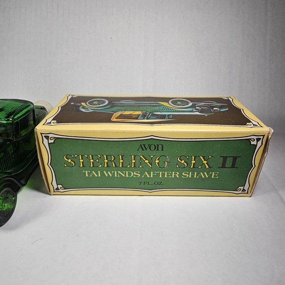 Avon Sterling Six II Green Glass Car Bottle - Picture 3 of 8